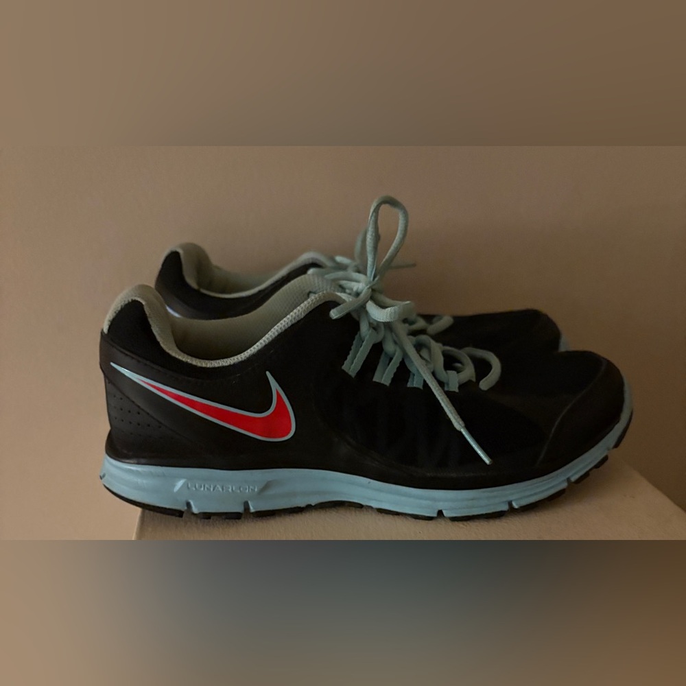 NIKE LUNAR FOREVER Running Sneakers